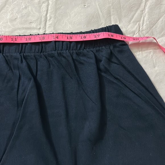 The Quacker Factory Christmas Themed 2piece Long sleeve and skirt set. - Picture 9 of 13